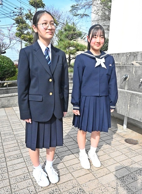 【島根】消えゆくセーラー服　性の多様性に配慮でブレザー変更加速　県内の女子中学生制服